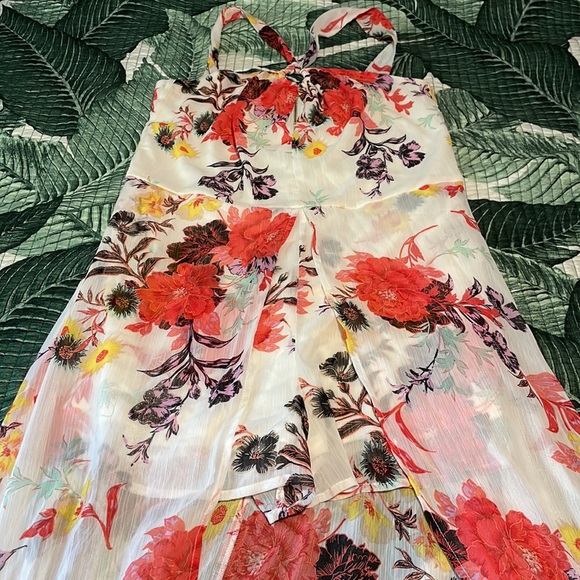 Material Girl Long Floral Romper Size L - Picture 2 of 4